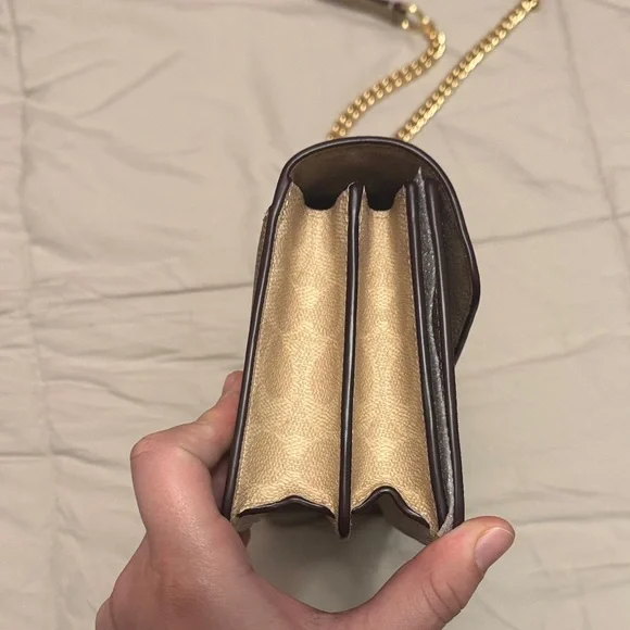 NEW COACH ENVELOPE CROSSBODY PURSE (color:Sand/tan) - Picture 10 of 11